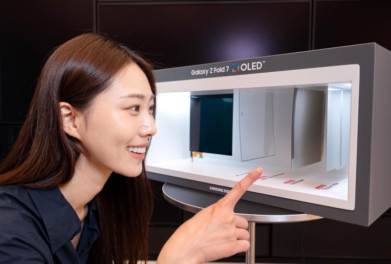 Samsung укрепила дисплей Galaxy Z Fold7 — он выдержит в 2,5 раза больше складываний, чем Fold6