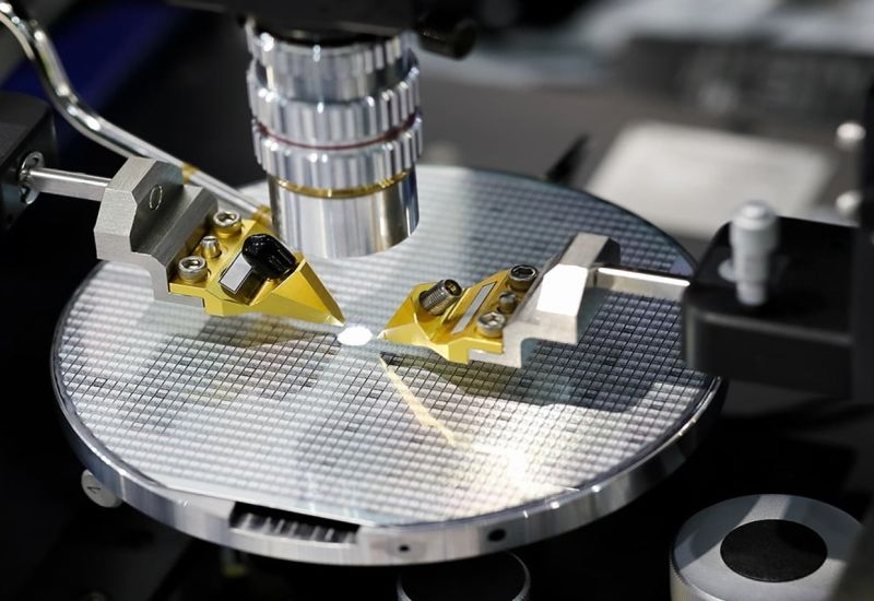 Intel скатилась на пятое место среди крупнейших поставщиком чипов в мире — лидирует Nvidia с в 3,5 раза большей выручкой