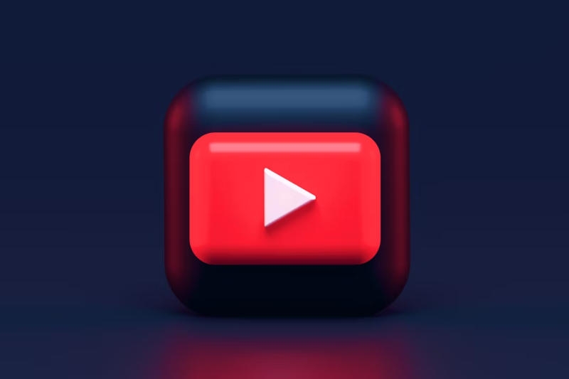 YouTube начал оценивать возраст пользователей с помощью ИИ — общественность в возмущении